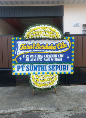 Papan Bunga Duka di Taman Bunga